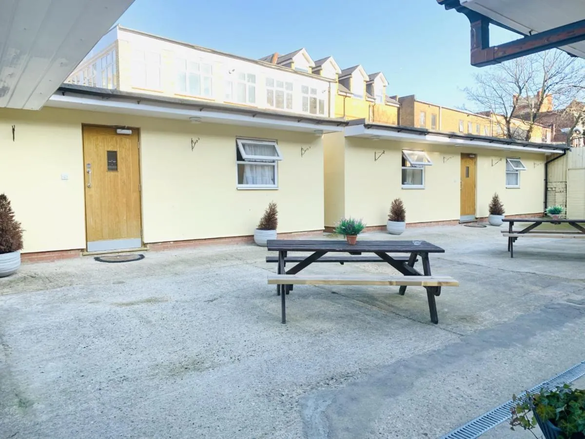 Image 3 of Britannia Inn Hotel