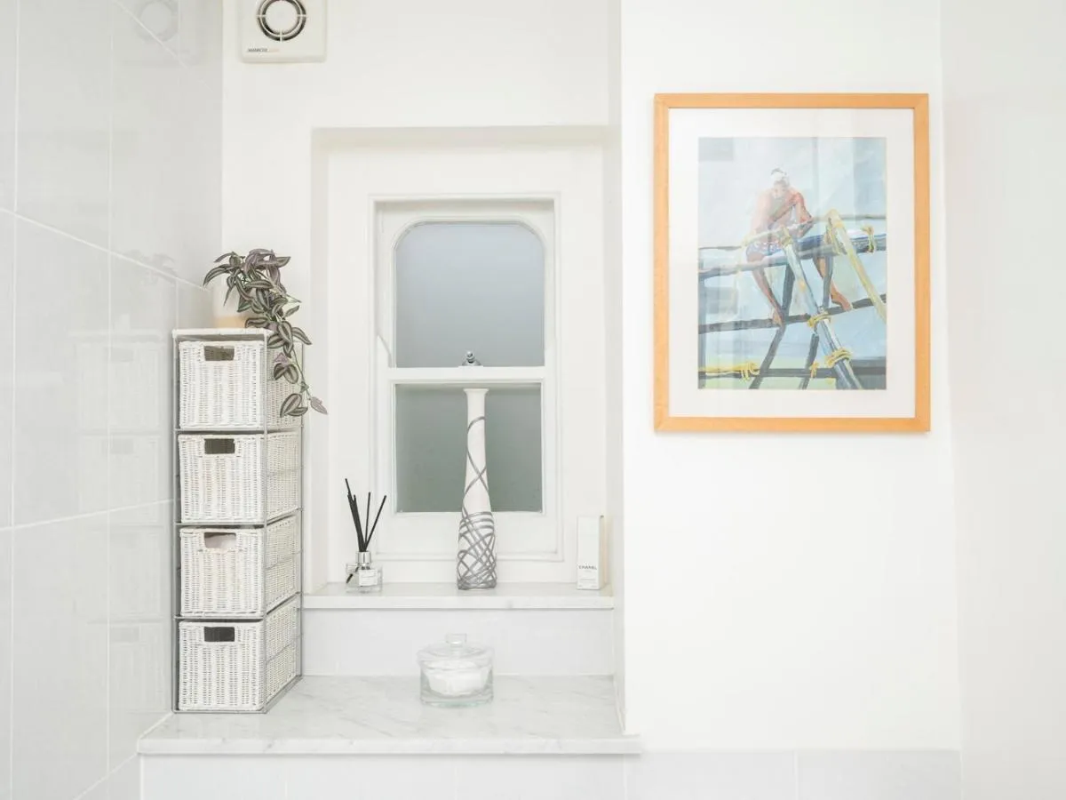 Image 3 of Brockley Victorian apartment train links London – Pass the Keys
