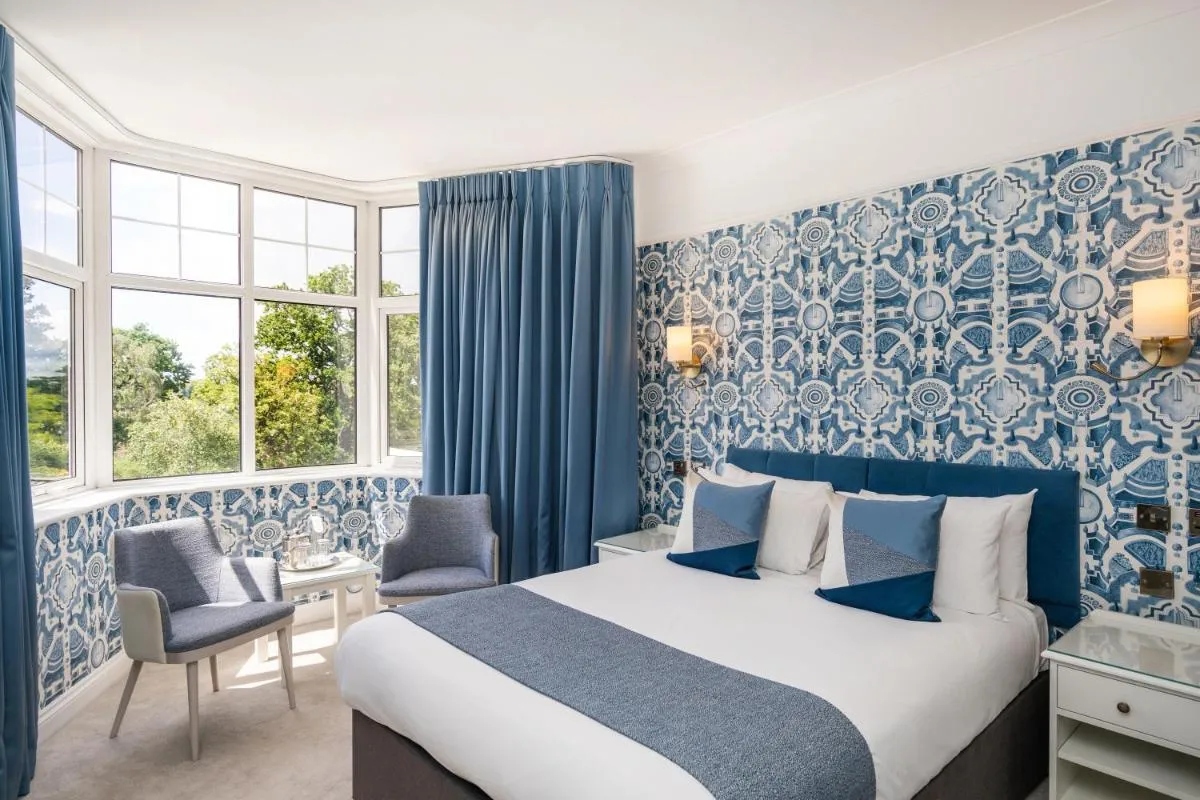 Image 4 of Bromley Court Hotel London