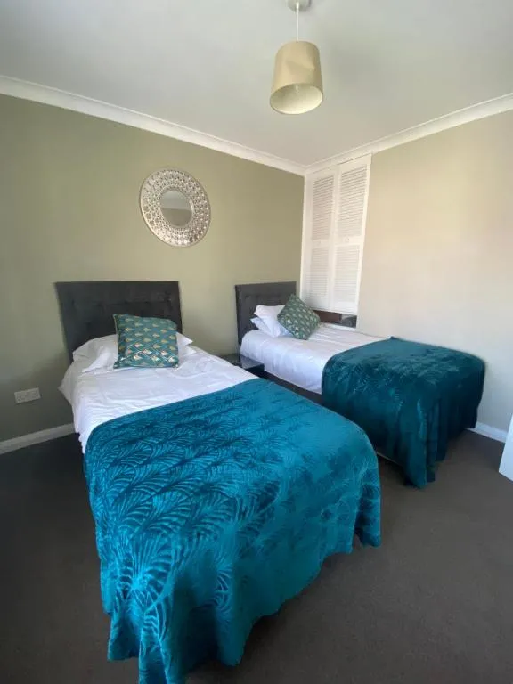Image 1 of By Buildersbeds – Hill House 3 Bedrooms