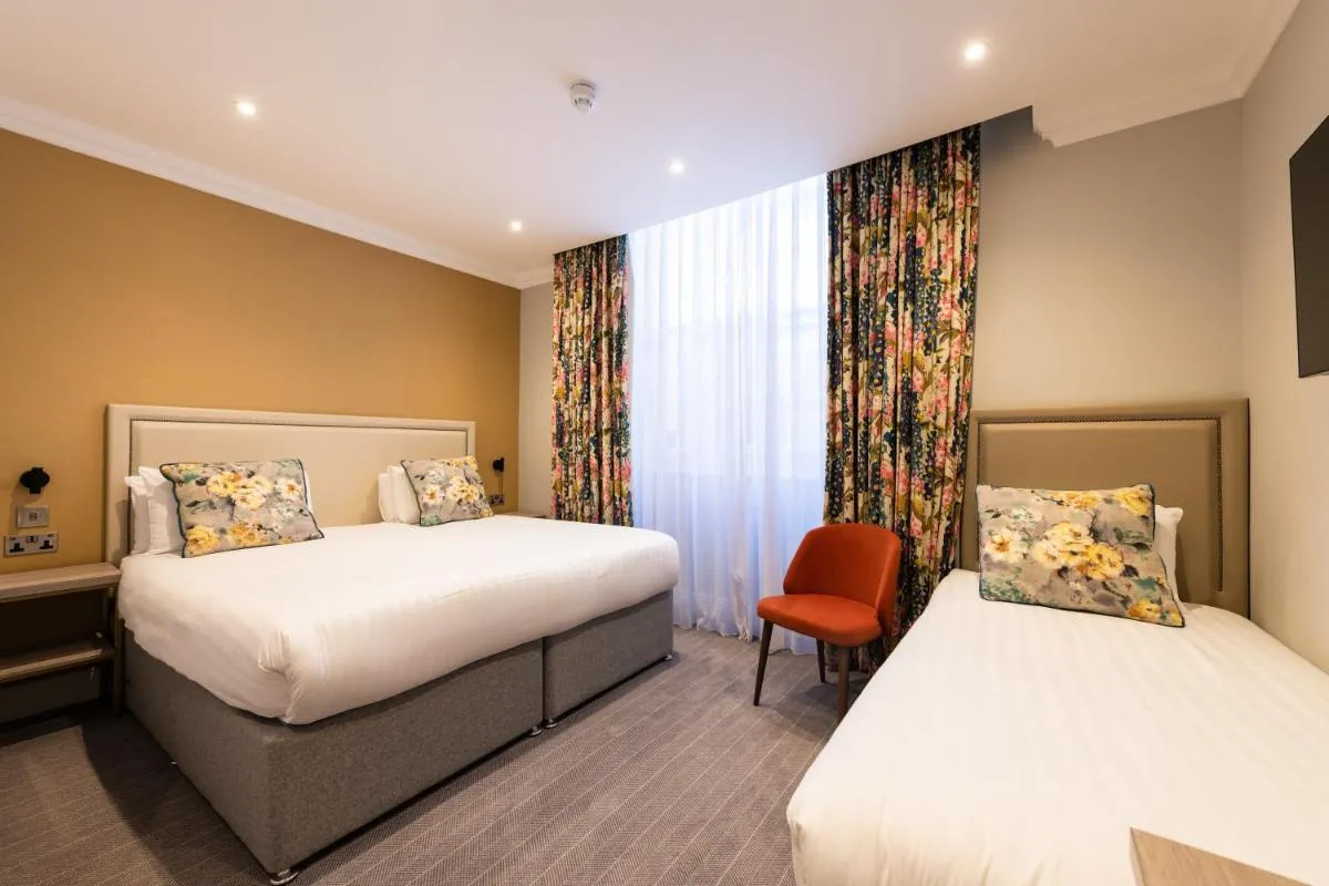 Image 5 of Byron Hotel