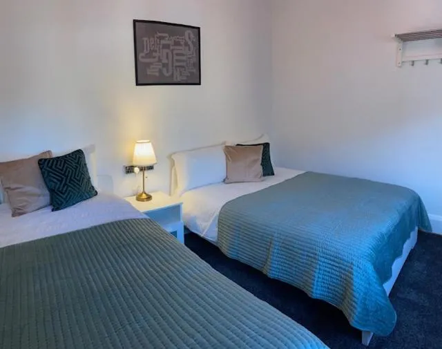 Image 5 of CAMDEN TOWN PARKWAY ROOMS