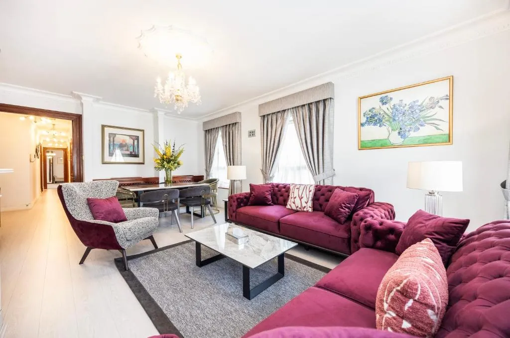 Image 1 of CARLTON COURT – MAYFAIR