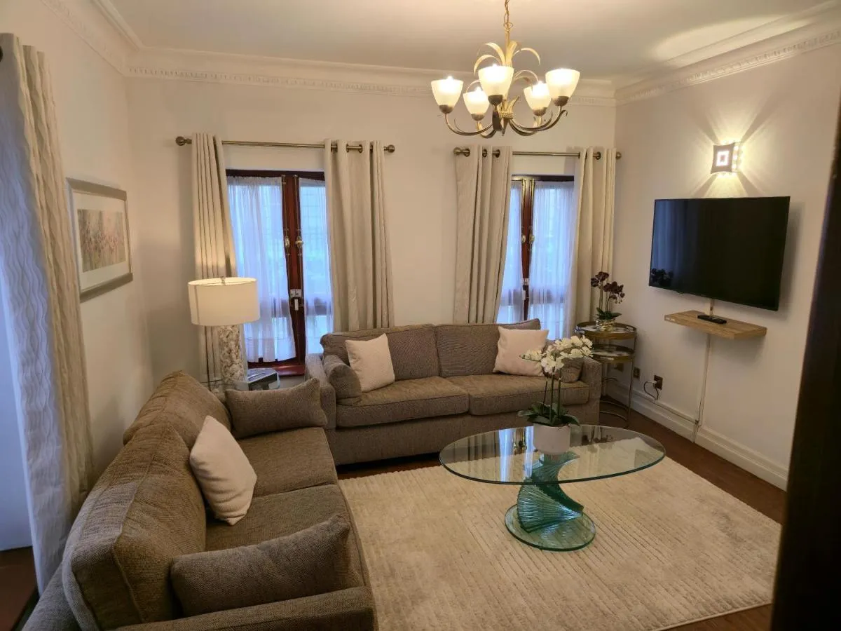 Image 3 of CARLTON COURT – MAYFAIR