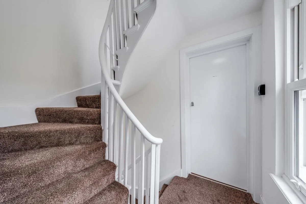 Image 5 of Camberwell High Spec 6-Studio Unit Block
