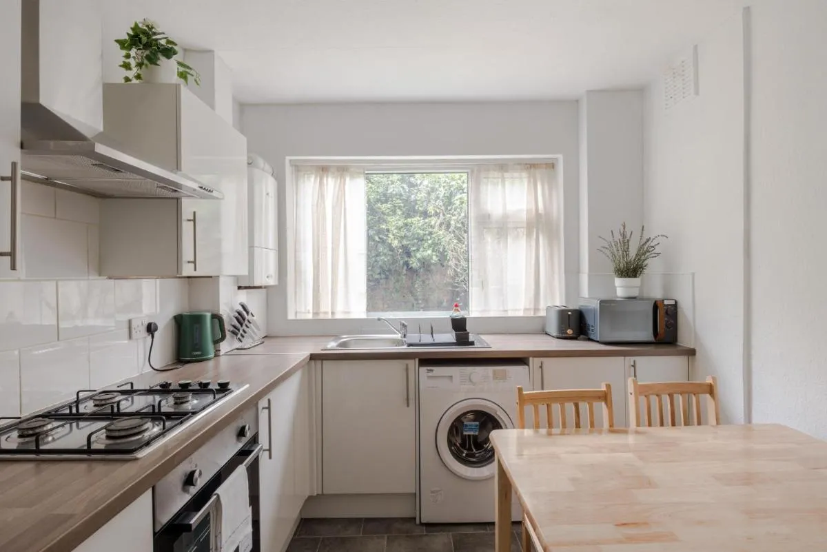 Image 4 of Camden 2bd flat at Rousden Street