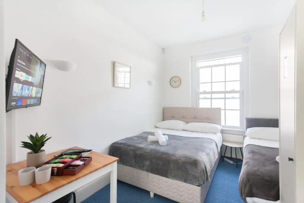 Camden House – Next to Camden Market and Station – City Center
