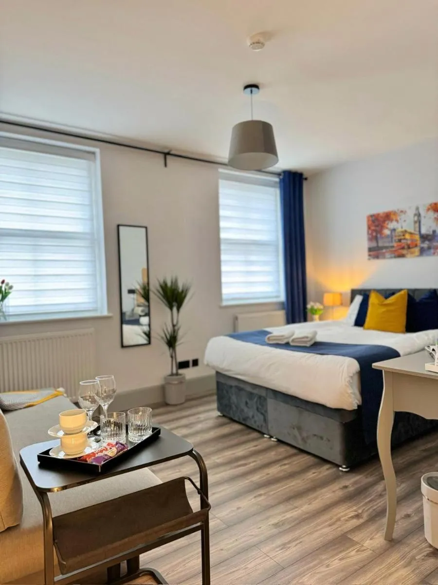 Image 4 of Camden Luxury Studio Flats and En-Suit Rooms