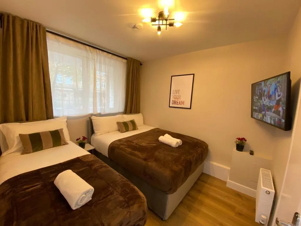 Image 5 of Camden Town Apartment
