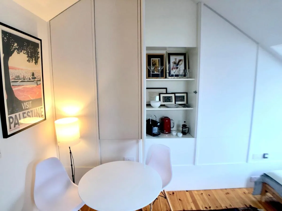 Image 3 of Camden Town House