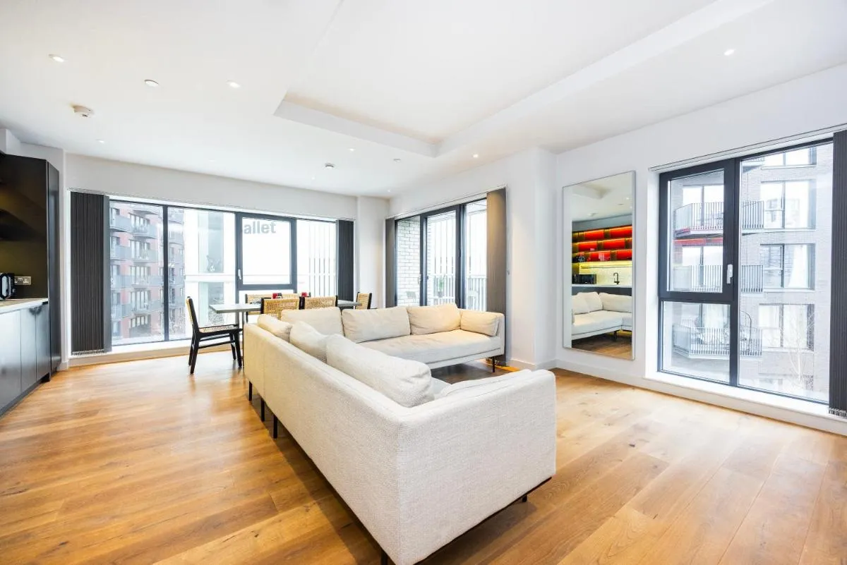 Image 4 of Canary Wharf Highrise Luxury Apartment, 2 Bedroom 2 Bathroom