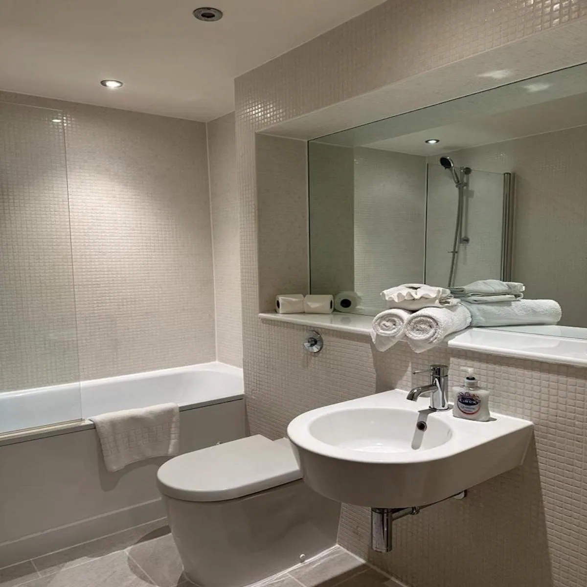 Image 5 of Canary Wharf – Luxury Apartments