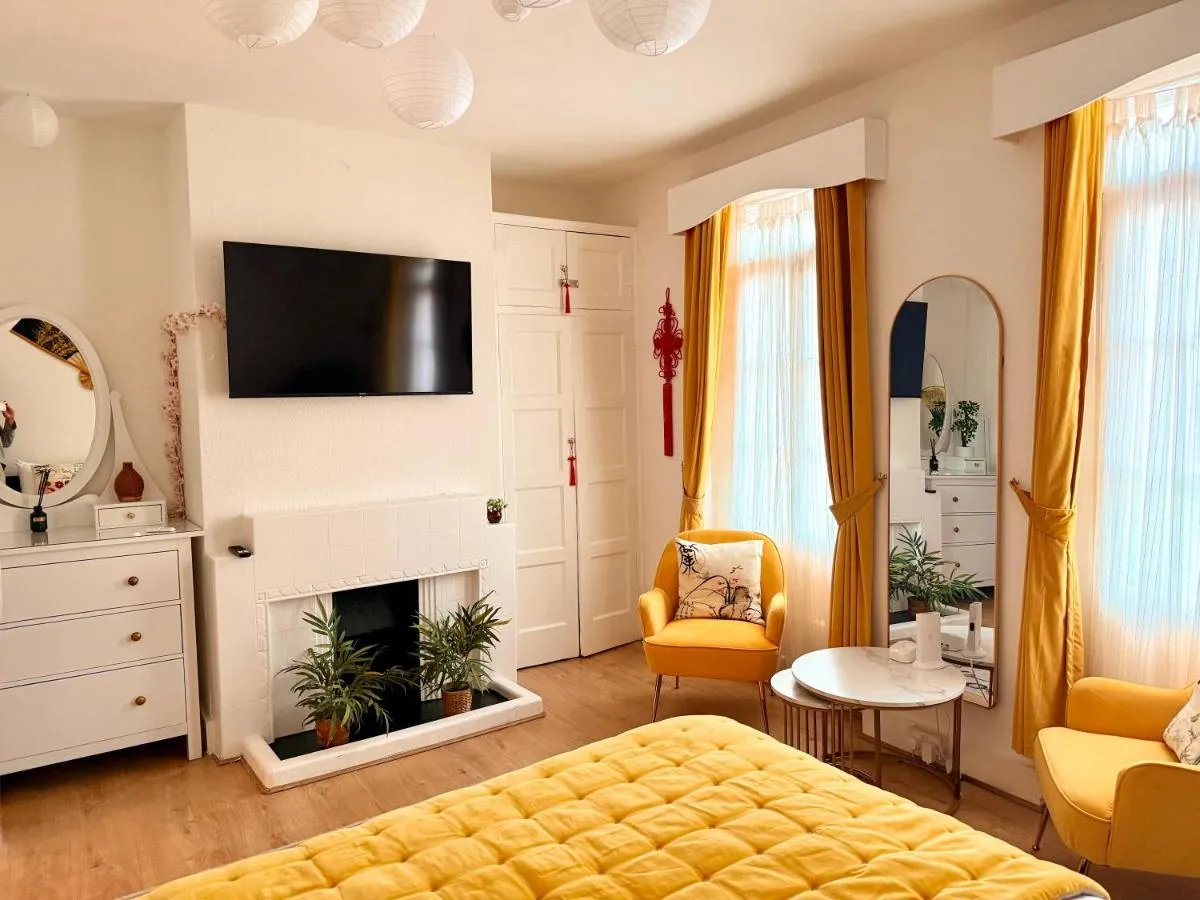 Image 5 of Candy Cafe Apartment