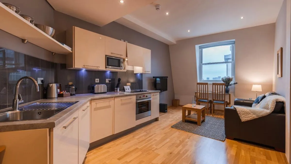 Image 4 of Cannon Street Serviced Apartments by LovelyStay