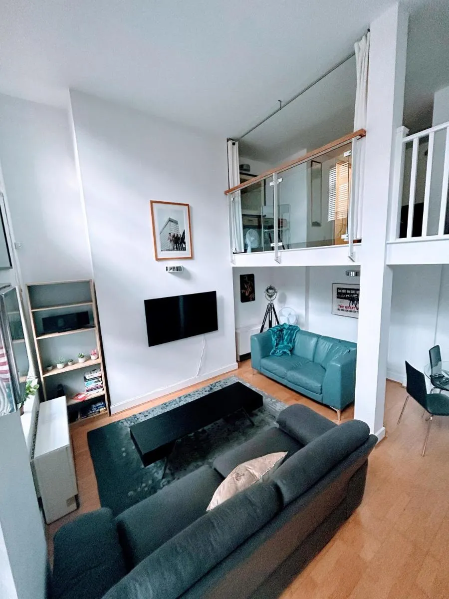 Image 4 of Central 2-Bed, 2-Bath Sanctuary near Holborn Station, Covent Garden & West End