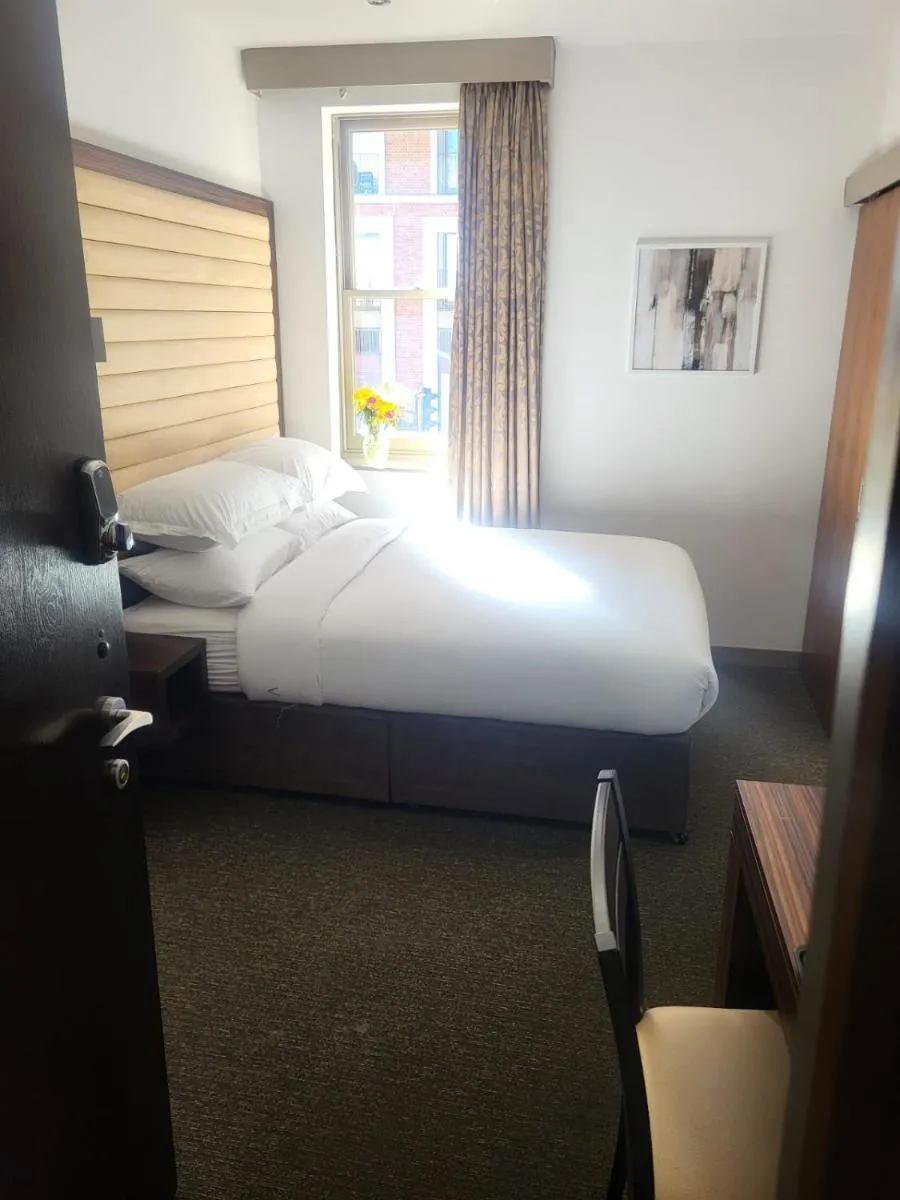 Image 4 of Central Boutique Room 302