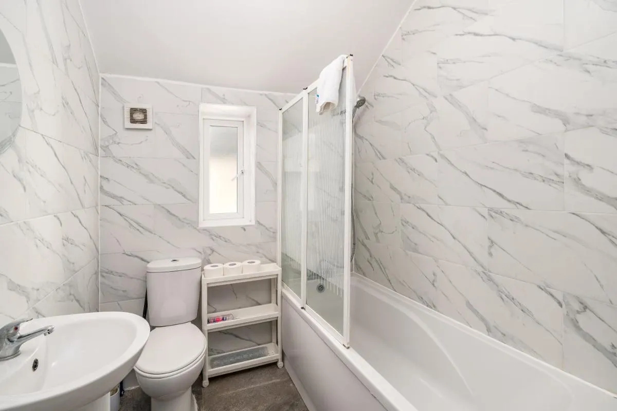 Image 3 of Central Cosy 1st floor Apartment – Pass the Keys