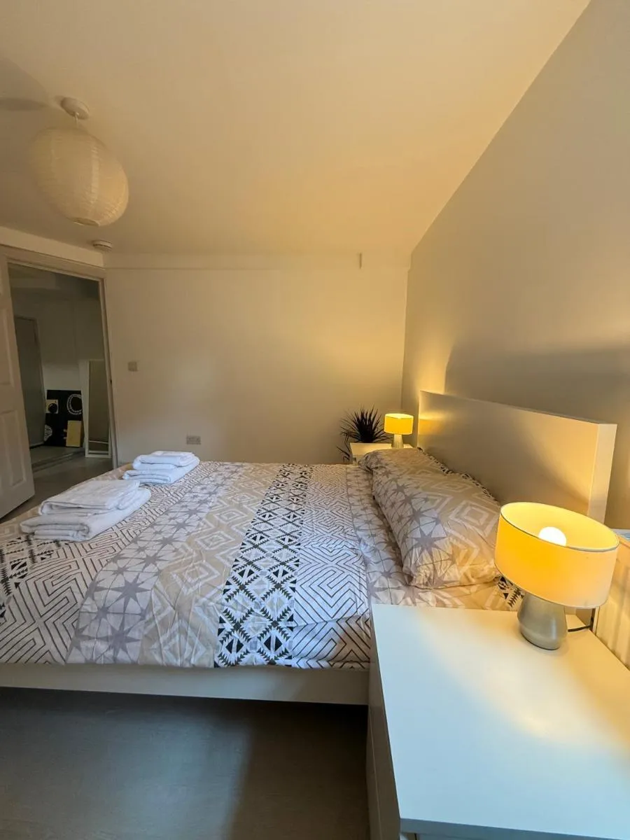 Image 4 of Central, Cozy and Stylish 2-Bed Apartment