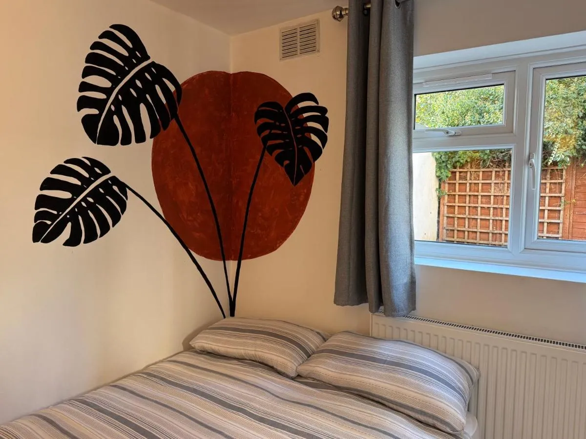 Image 3 of Central, Cozy and Stylish 2-Bed Apartment