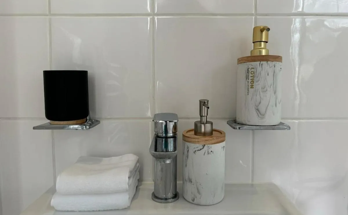 Image 3 of Central Guest Studio – En-Suite – Vibrant London
