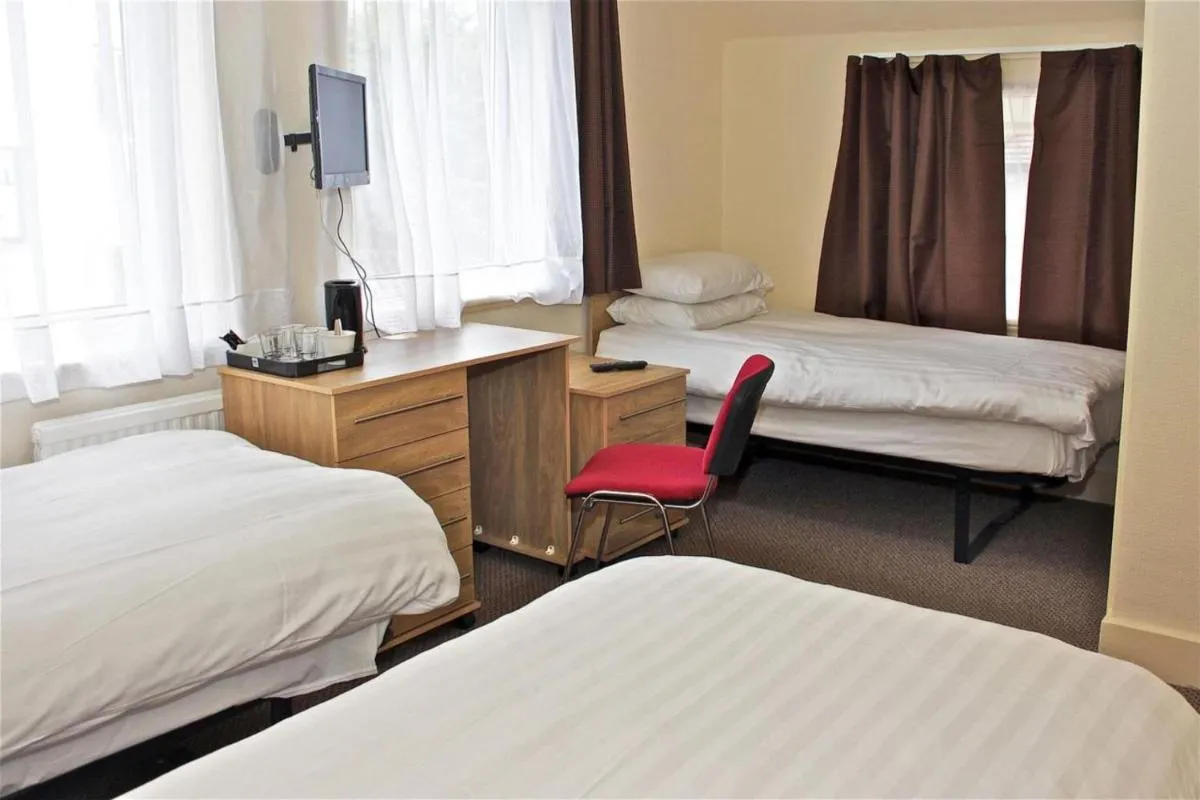 Image 3 of Central Hotel Golders Green