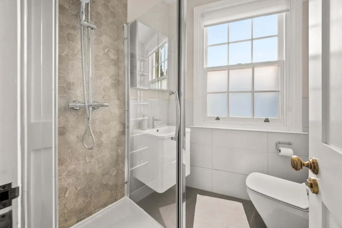 Image 3 of Central Kings Cross modern house with free parking