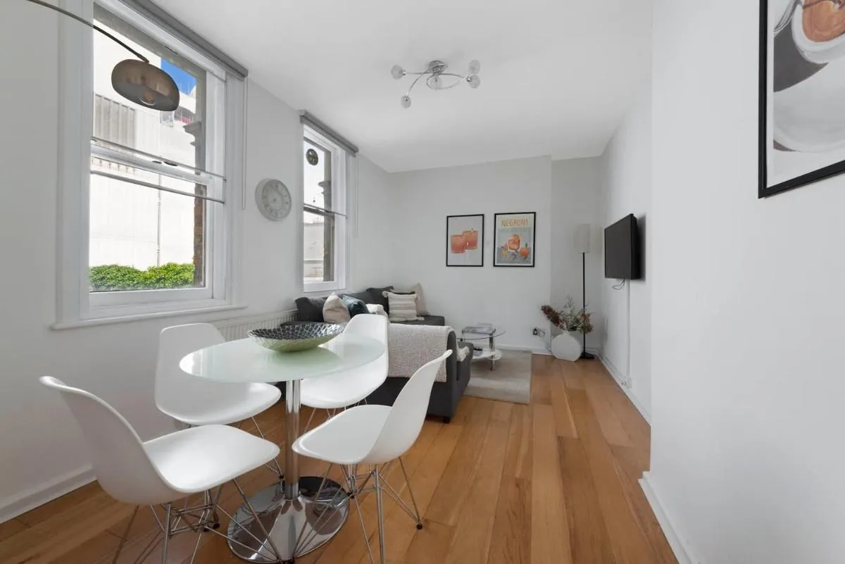 Image 5 of Central London- 1 Bed Apartment