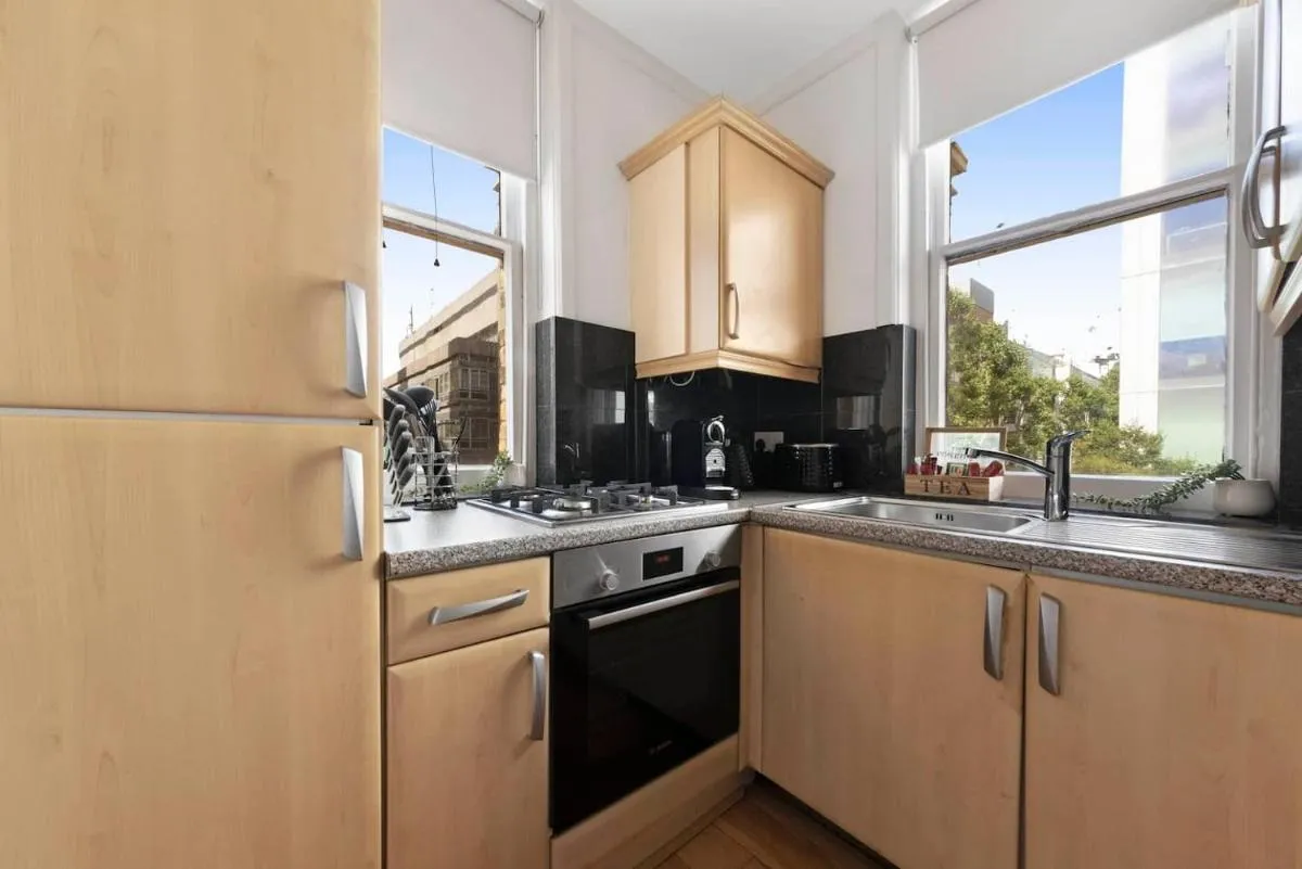 Image 4 of Central London- 1 Bed Apartment