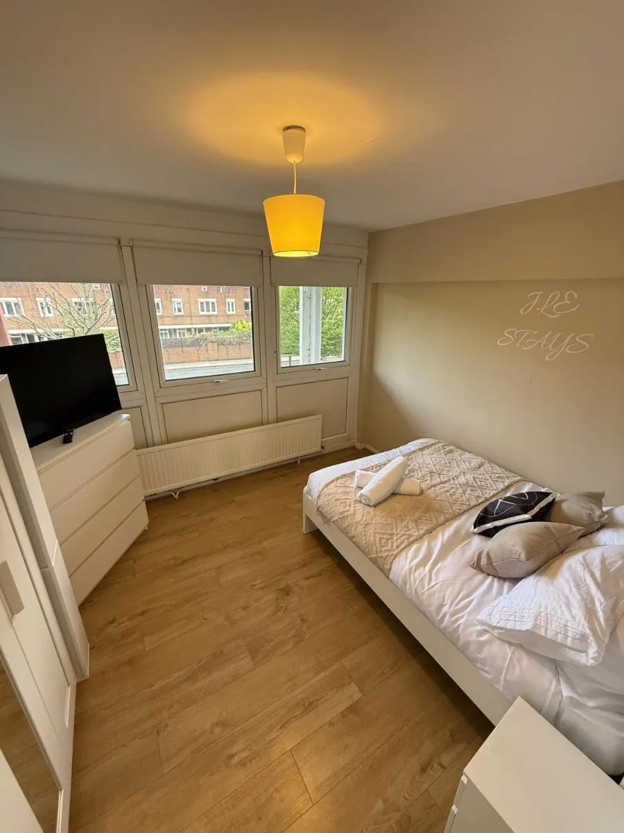 Image 4 of Central London 3 BDR Home Steps from Kings Cross and St Pancras
