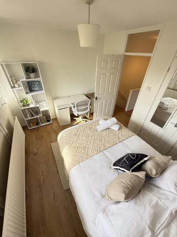Central London 3 BDR Home Steps from Kings Cross and St Pancras
