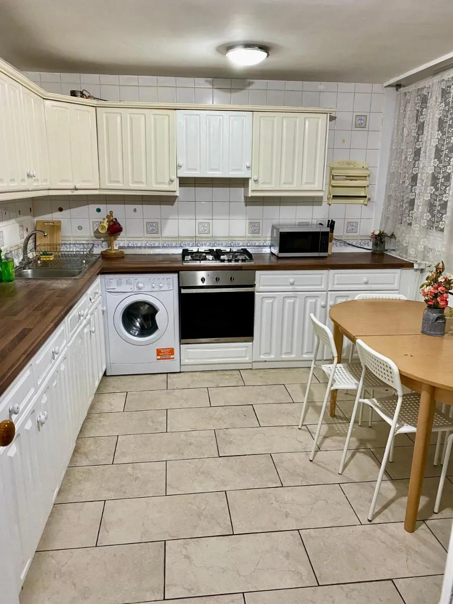 Image 4 of Central London 3 Bedroom flat, Oxford Circus, W1W