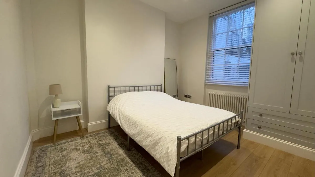 Image 5 of Central London COSY Modern HOME