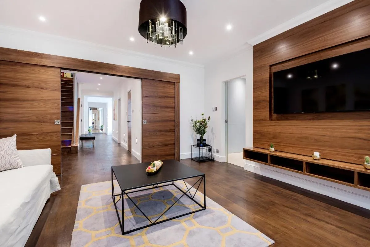 Image 3 of Central London Hyde Park Apartments
