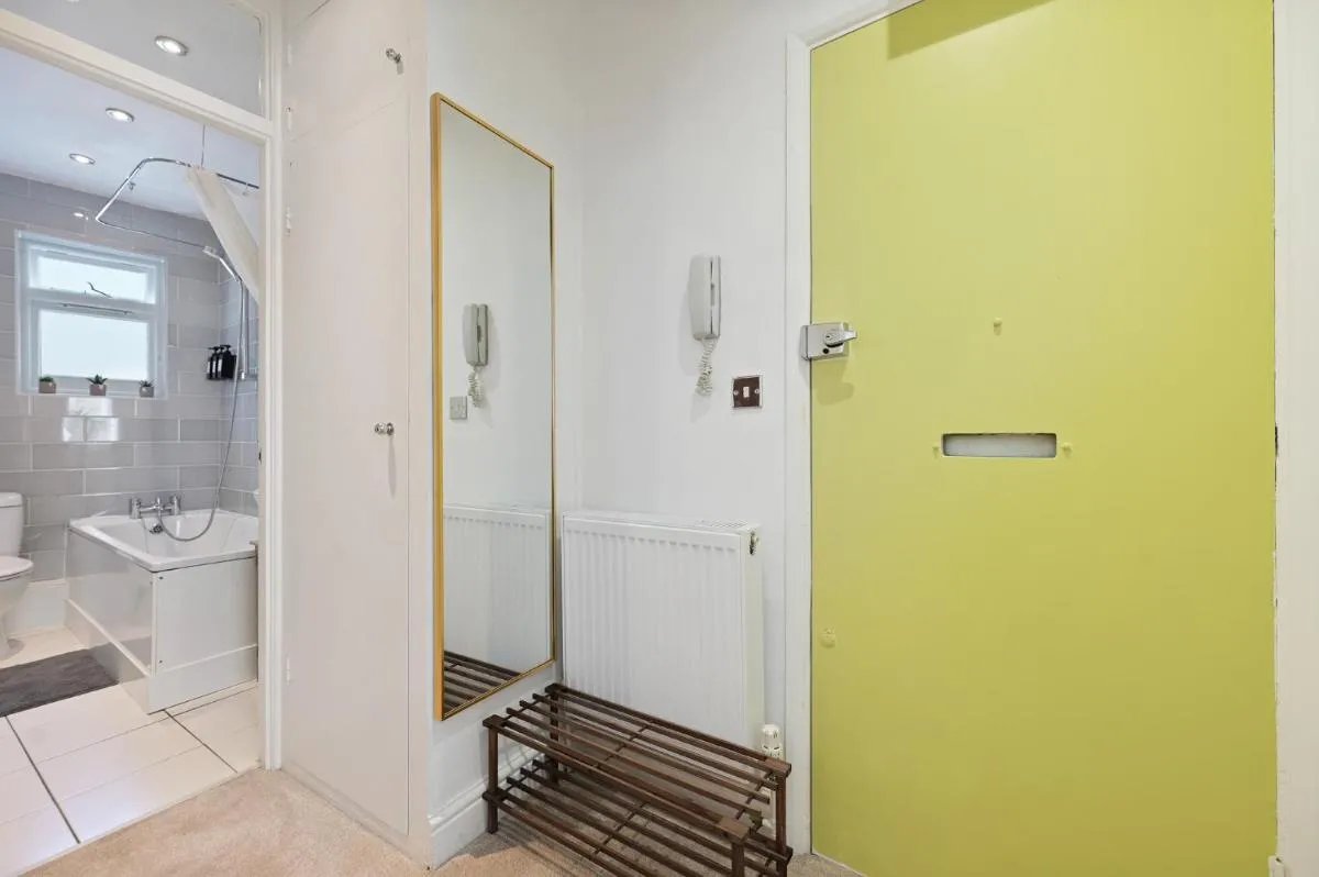 Image 3 of Central Park View, Kings Cross by Opulence Apartments