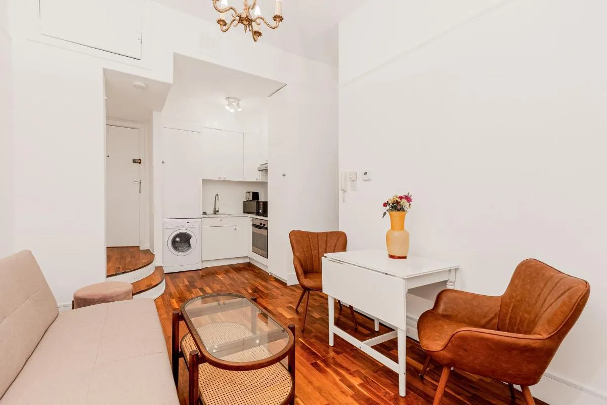 Image 5 of Charming 1BR flat in Notting Hill, 7 minutes tube