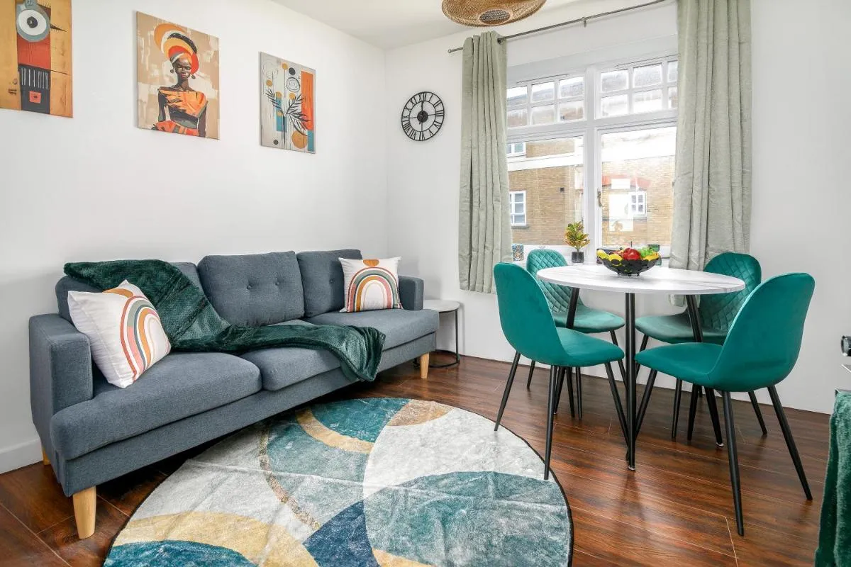 Image 4 of Charming 1 Bed Apartment Brick Lane Shoreditch E1 Suit Couples