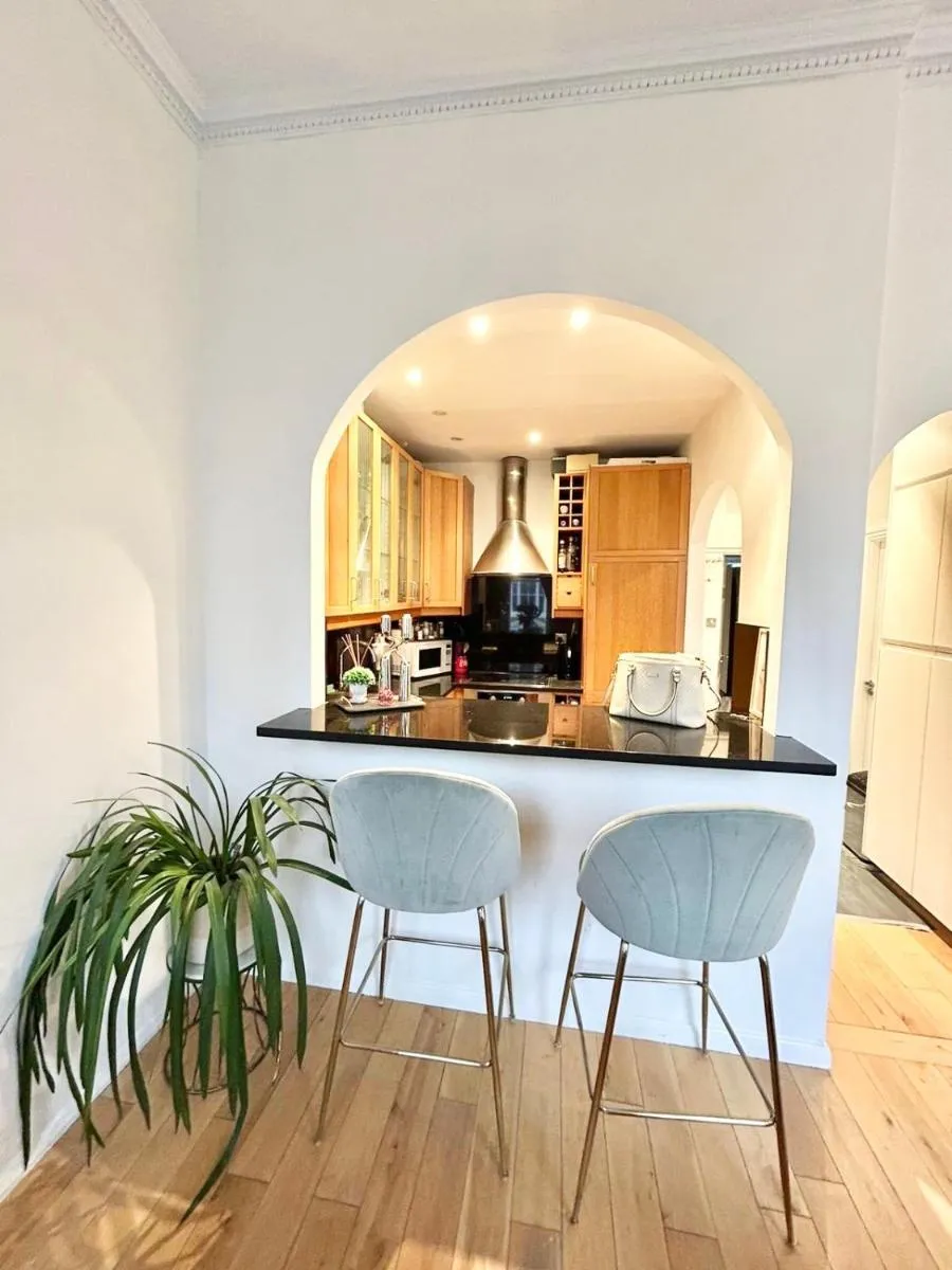 Image 4 of Charming 2 Beds in Chelsea By Earl’s Court Station