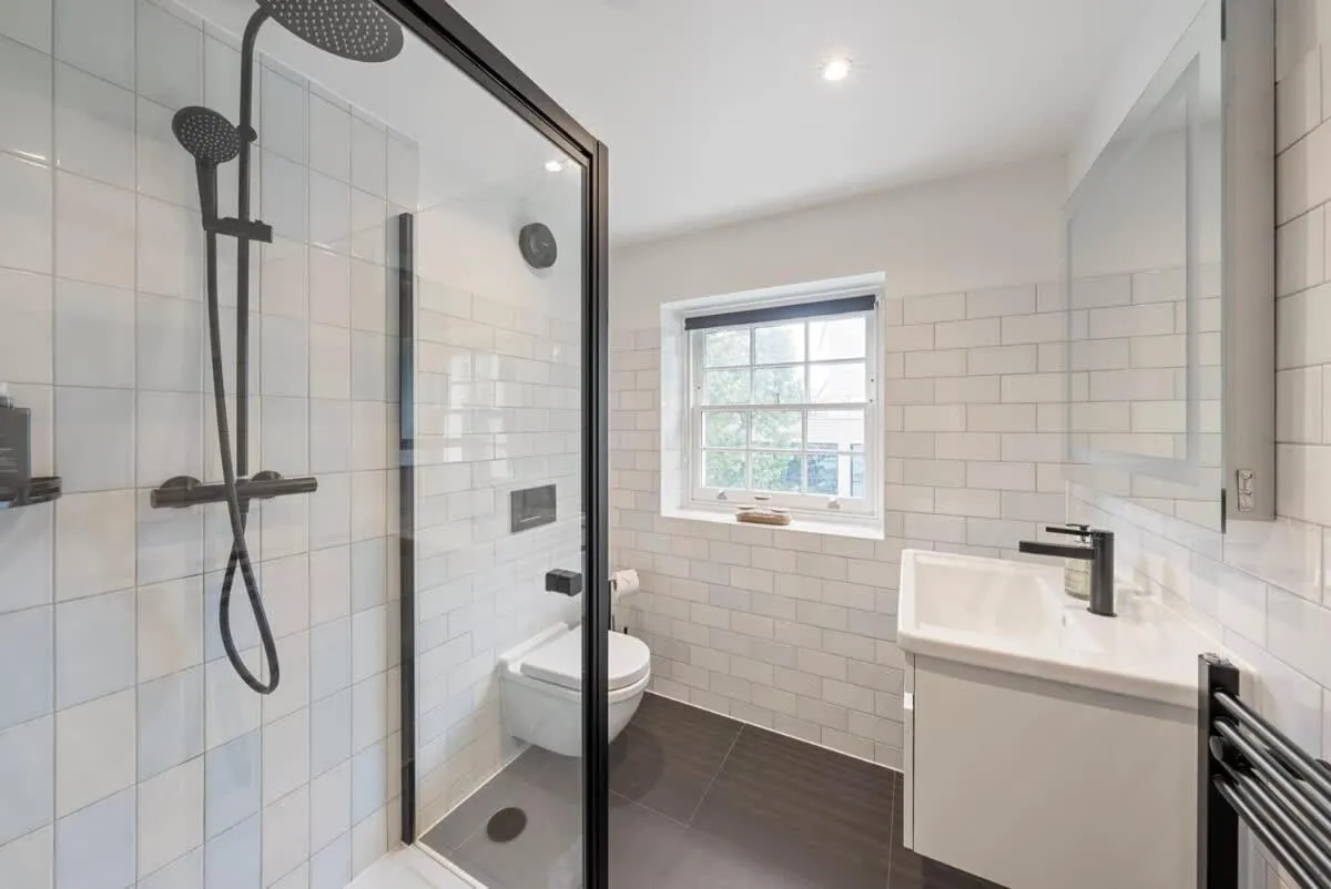 Image 3 of Charming 2 bedroom 2 bathroom flat near Oxford St