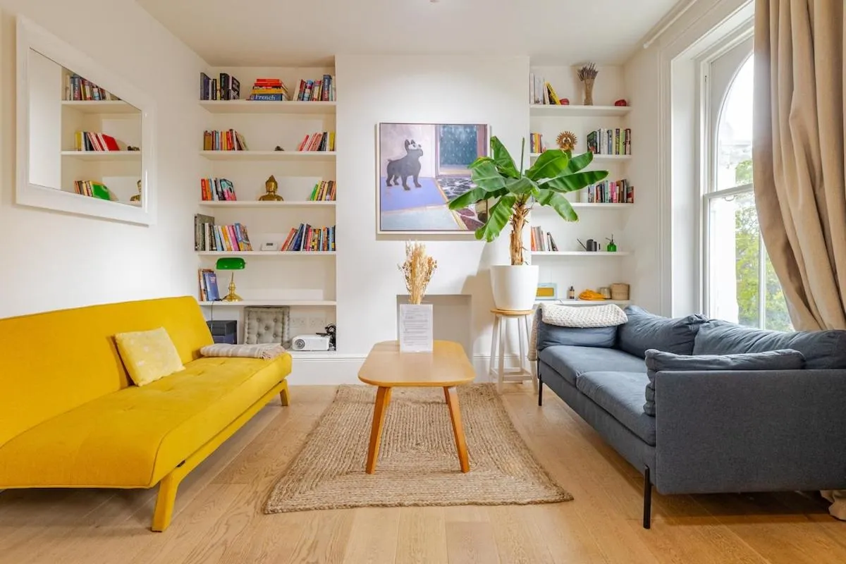 Image 5 of Charming Apartment Steps Away From Islington