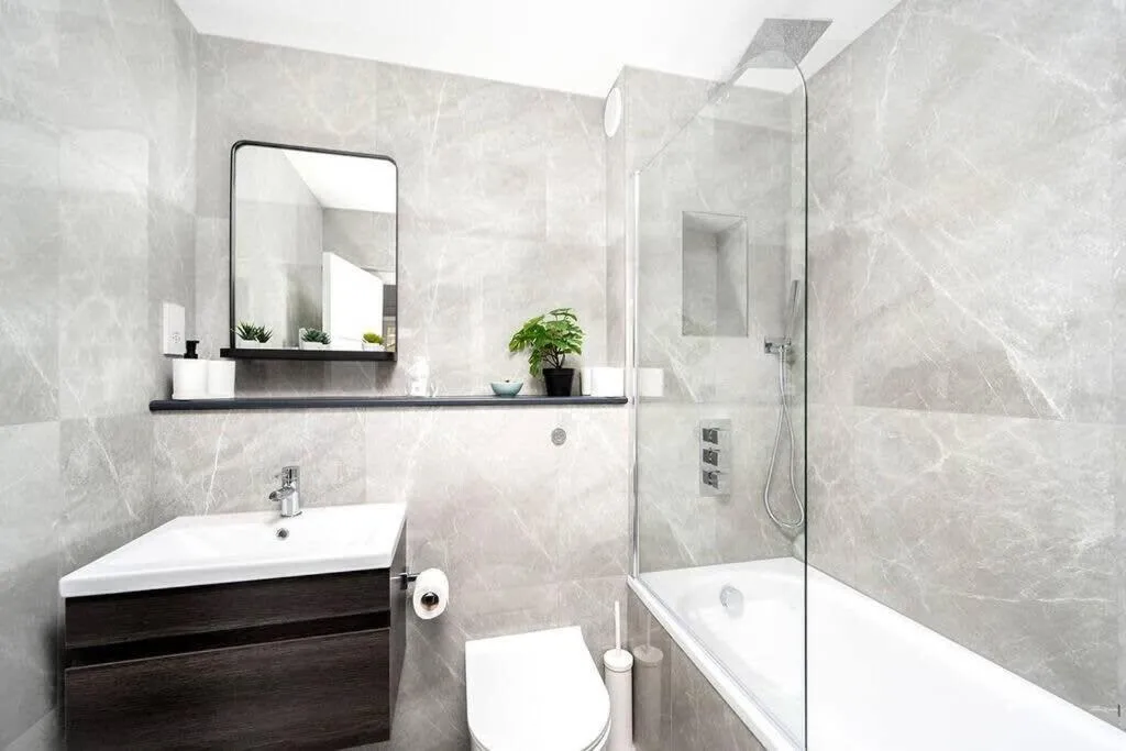 Image 3 of Charming Apartment in the Pleydell Estate