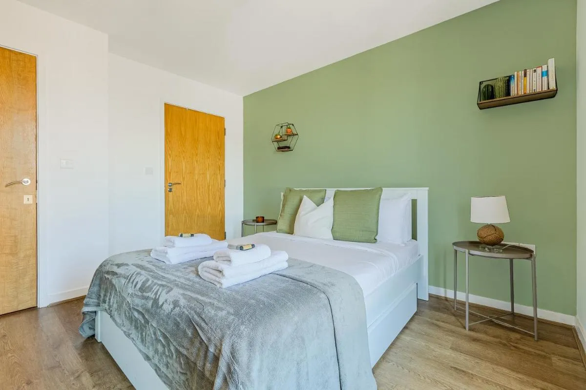 Image 5 of Charming Bright 2Bed Apt Deptford, Greenwich