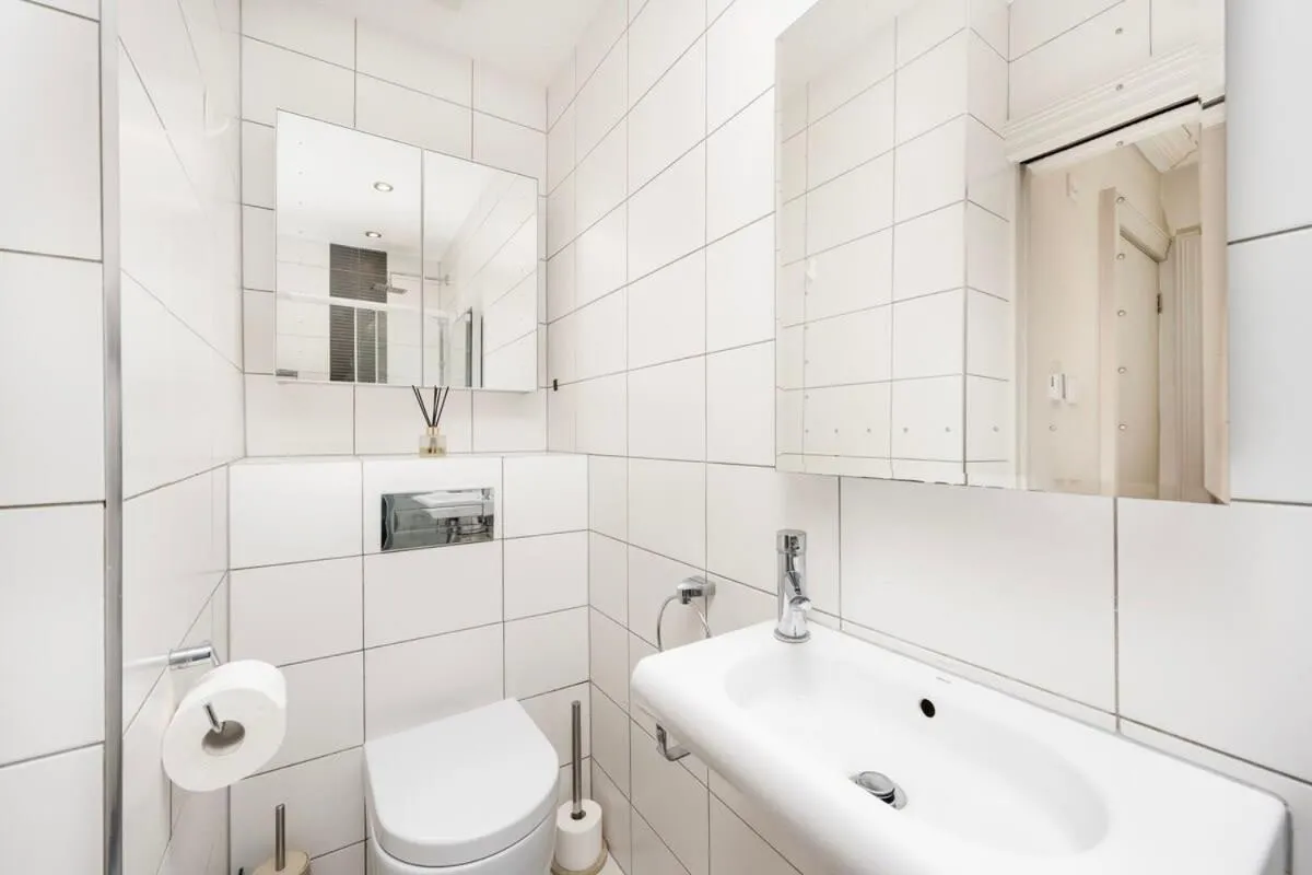 Image 3 of Charming Chelsea Studio Your Cozy Urban Retreat
