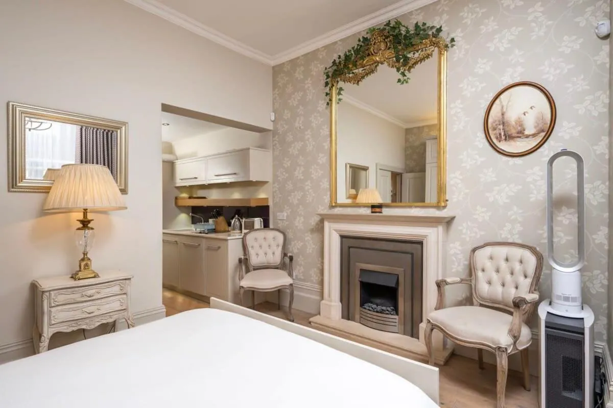 Image 4 of Charming Chelsea Studio Your Cozy Urban Retreat
