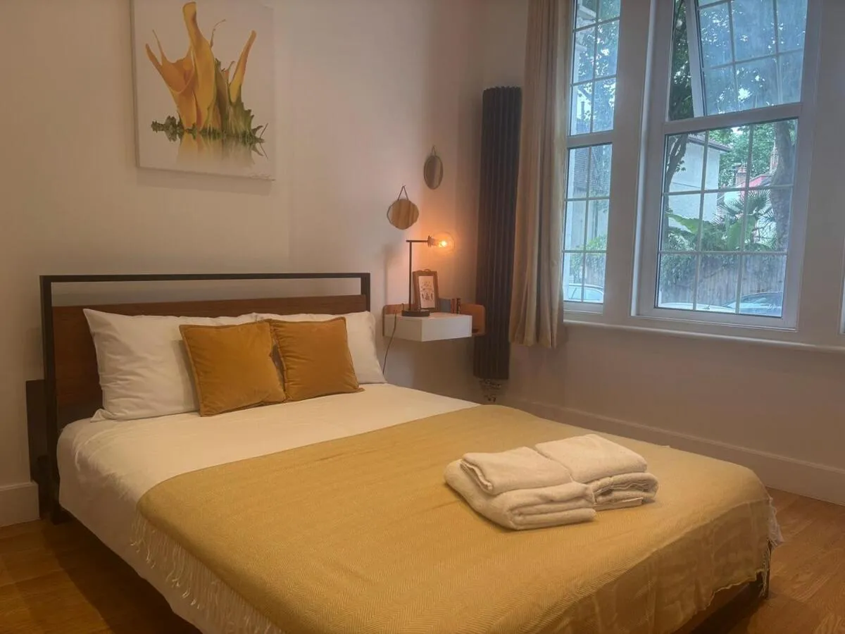 Image 3 of Charming Cozy Studio Apartment