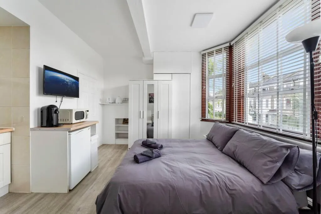 Image 4 of Charming Flat In Shepherds Bush