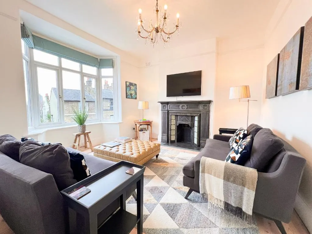 Charming Historic 3BR Home – Steps to Greenwich Park – Cutty Sark & Royal Observatory
