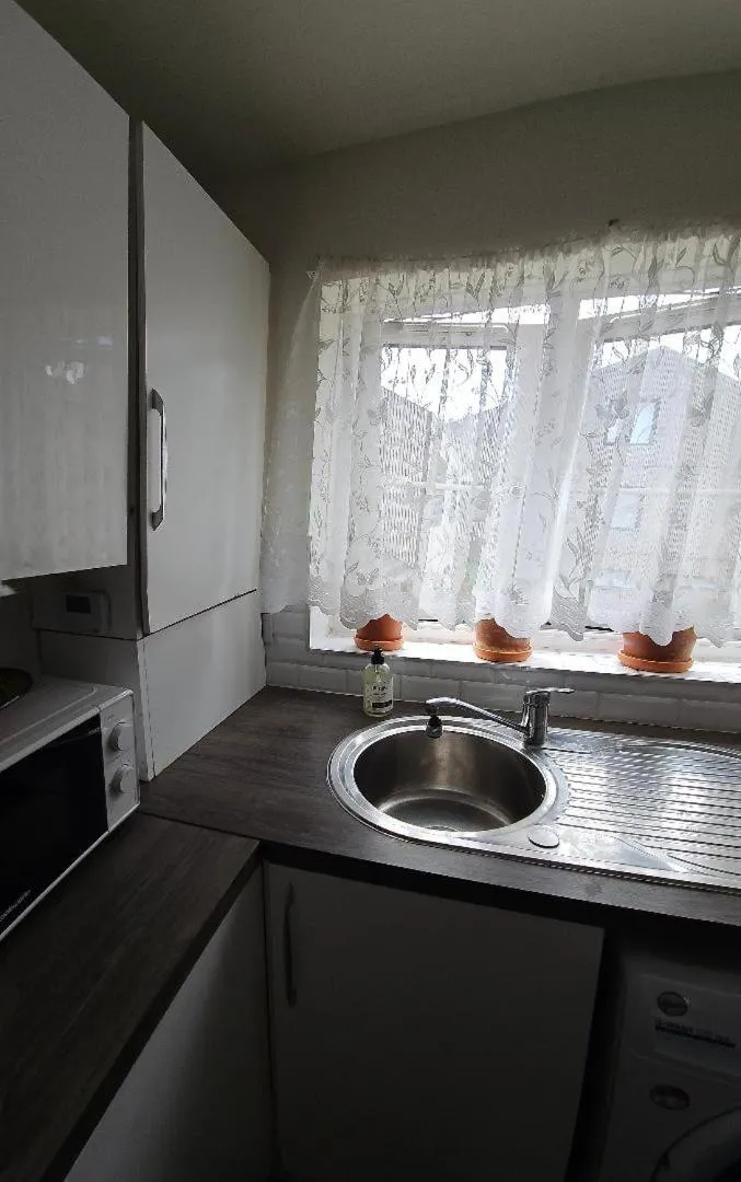 Image 5 of Charming Retreat for 6 People in London