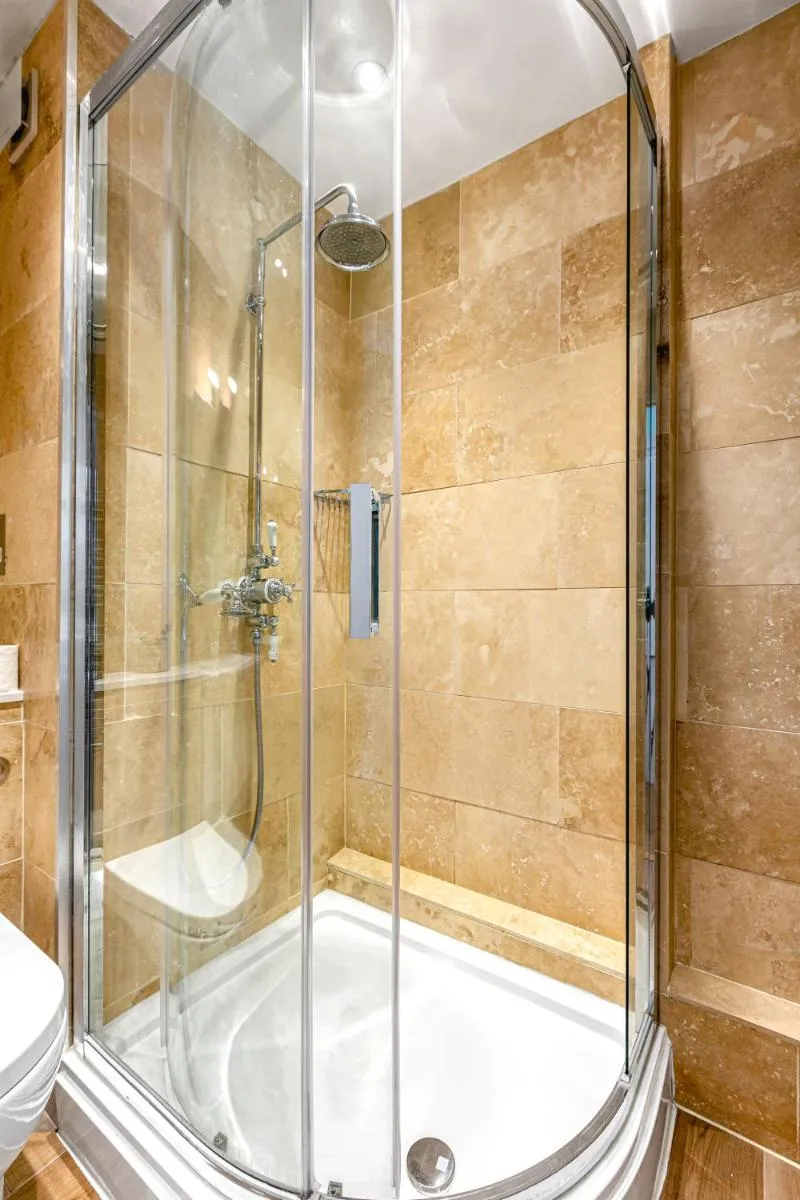 Image 5 of Charming Studio Flat close to Holborn station