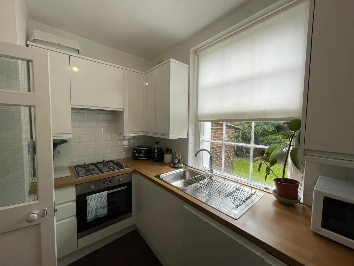 Image 3 of Charming & Central 2BD Flat – Islington
