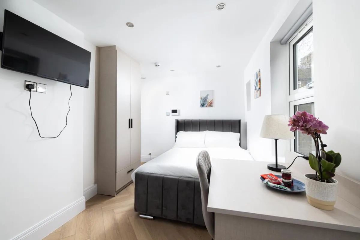 Image 5 of Charmstay Kensington Olympia